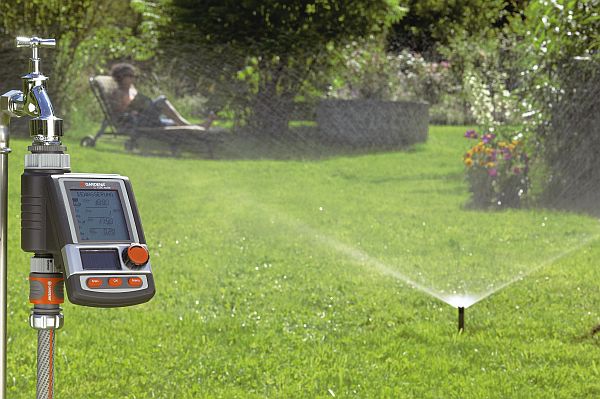 Automatyczne nawadnianie ogrodu w okresie letnim